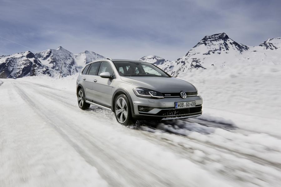 Volkswagen Golf Alltrack 2017 года  (WW) (фото 4 из 12)